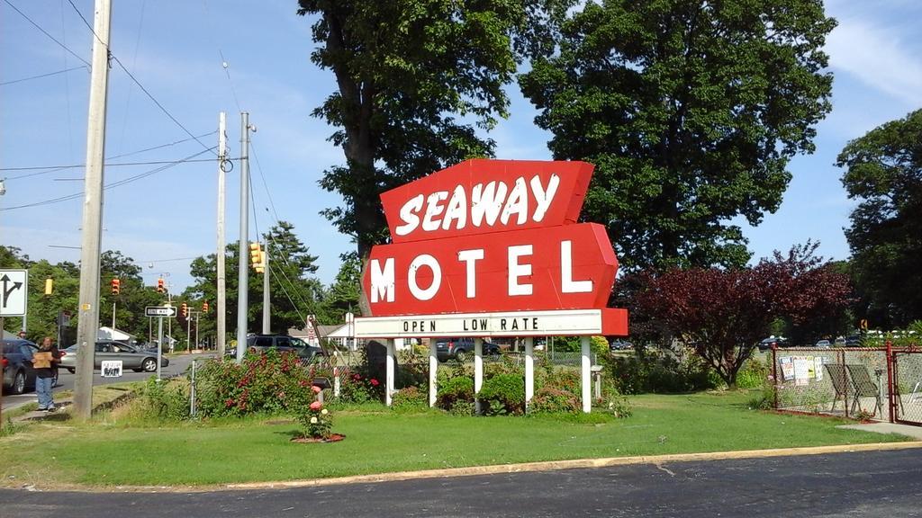 Seaway Motel Roosevelt Park Ngoại thất bức ảnh