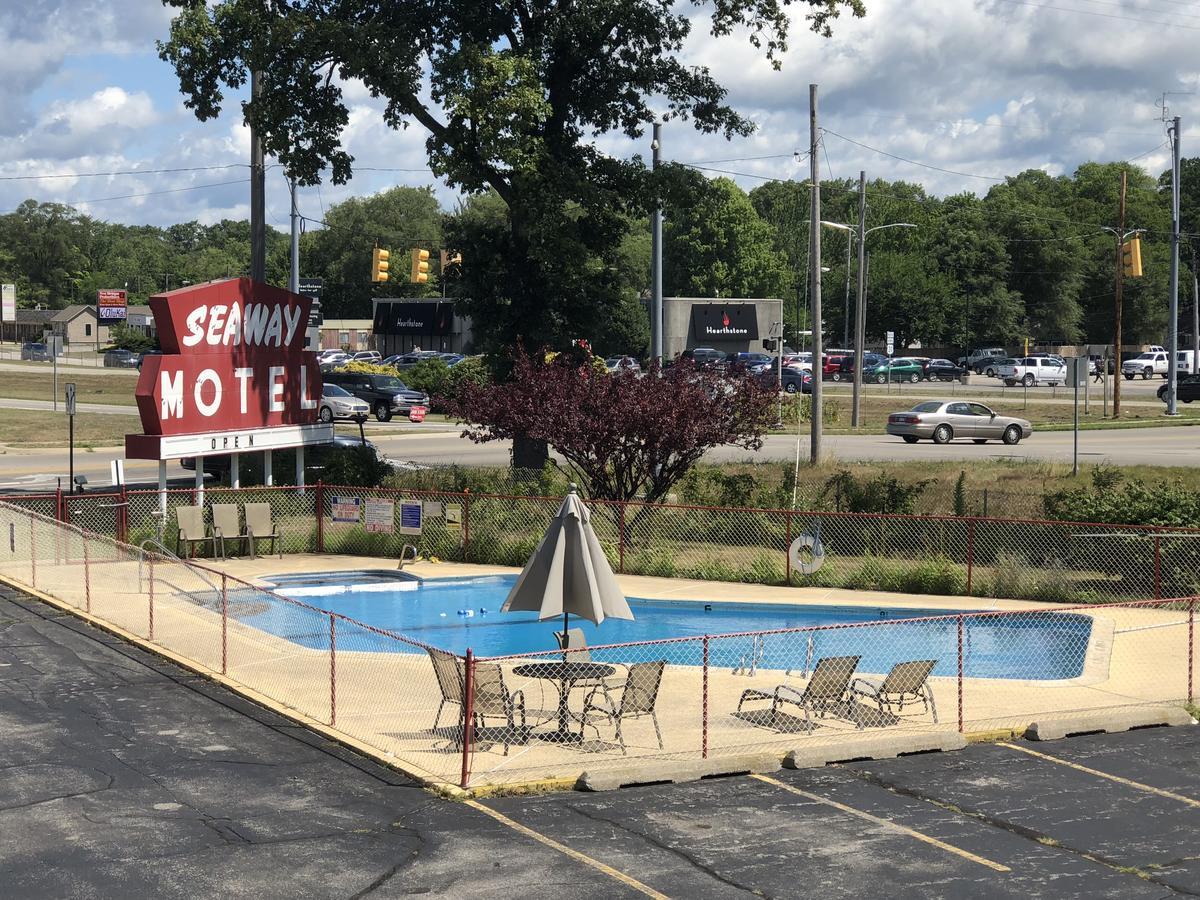 Seaway Motel Roosevelt Park Ngoại thất bức ảnh