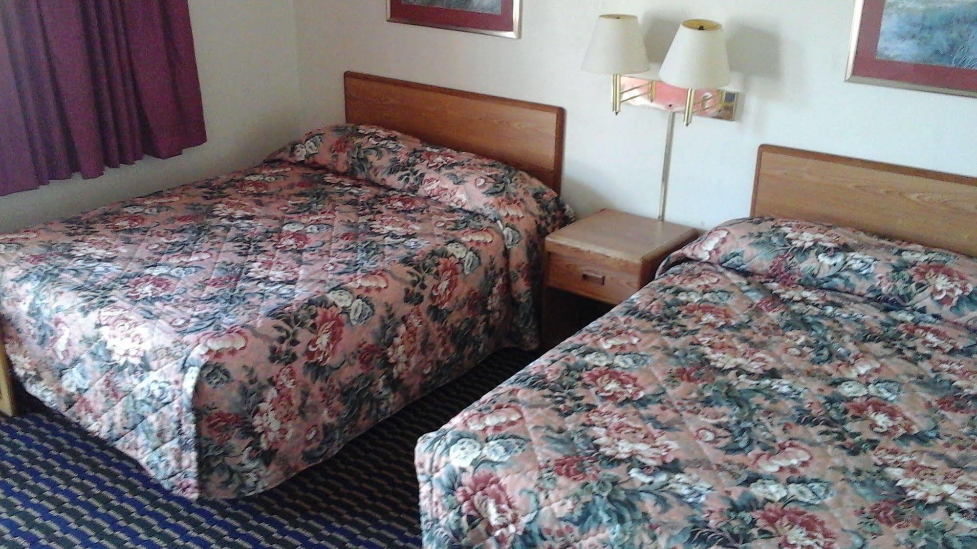 Seaway Motel Roosevelt Park Ngoại thất bức ảnh
